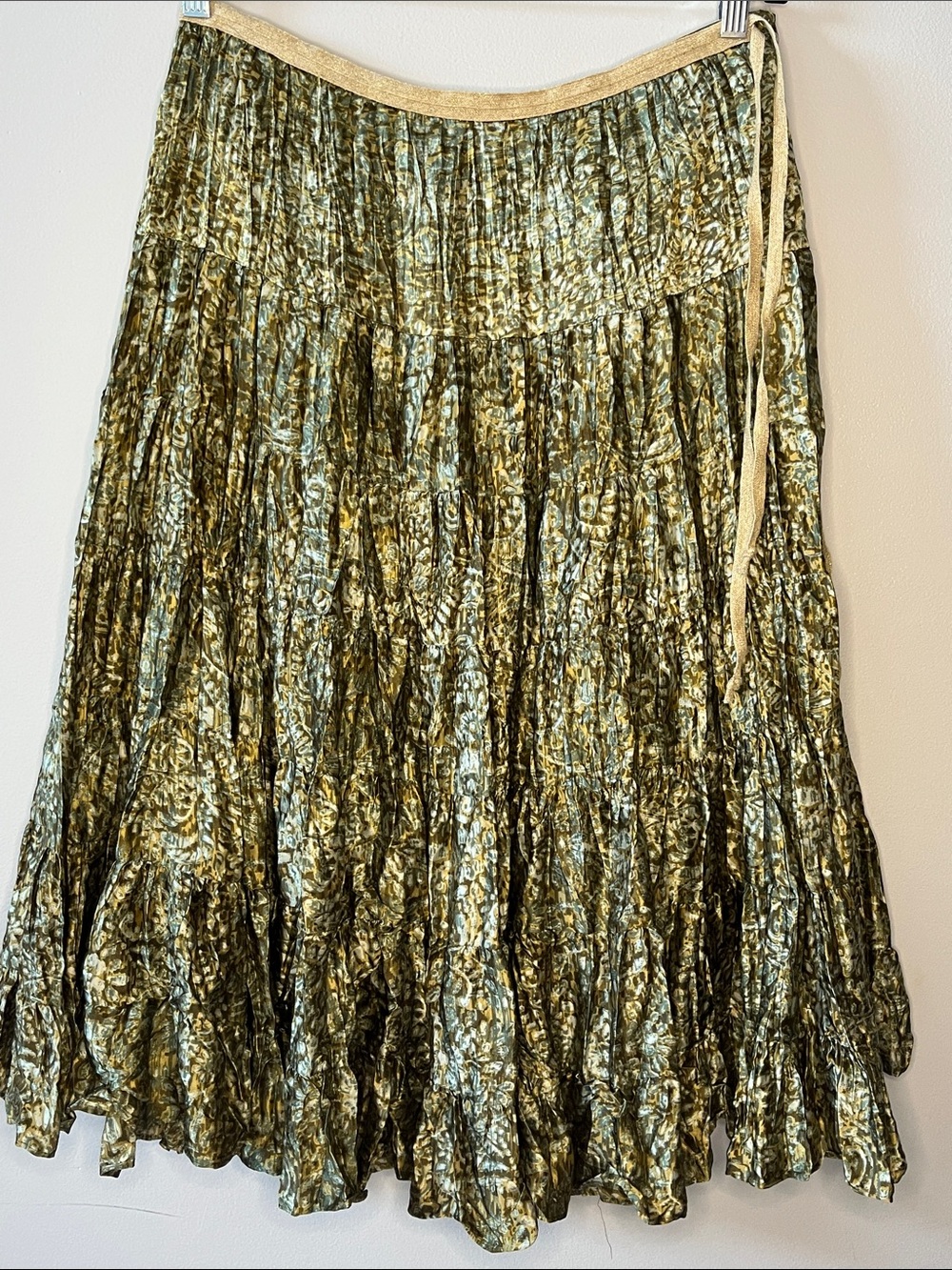 Telluride Sundance vintage 100% crushed silk shiny green gold midi skirt
